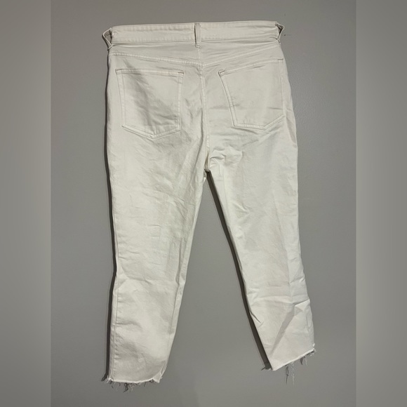 H&M High Waist Straight Leg White Jeans. Size: 14. New never been worn - Picture 2 of 2